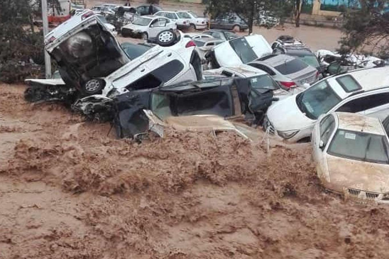 Flash flood leaves 11 dead in Iran